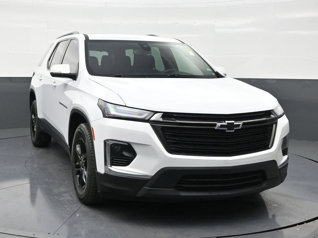 2022 Chevrolet Traverse LT Cloth