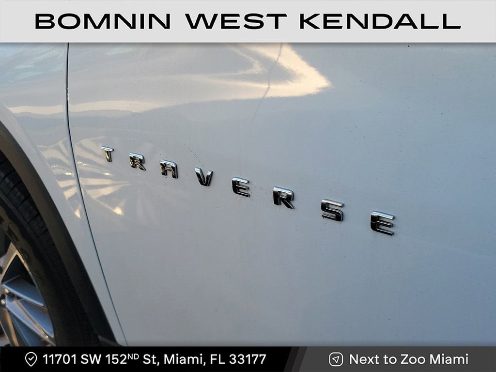 2022 Chevrolet Traverse LT Leather