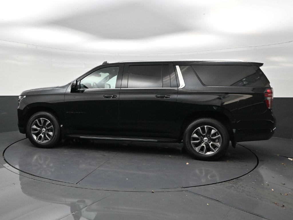 2023 Chevrolet Suburban LT