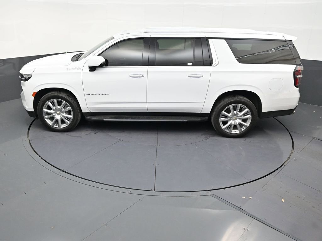 2022 Chevrolet Suburban High Country