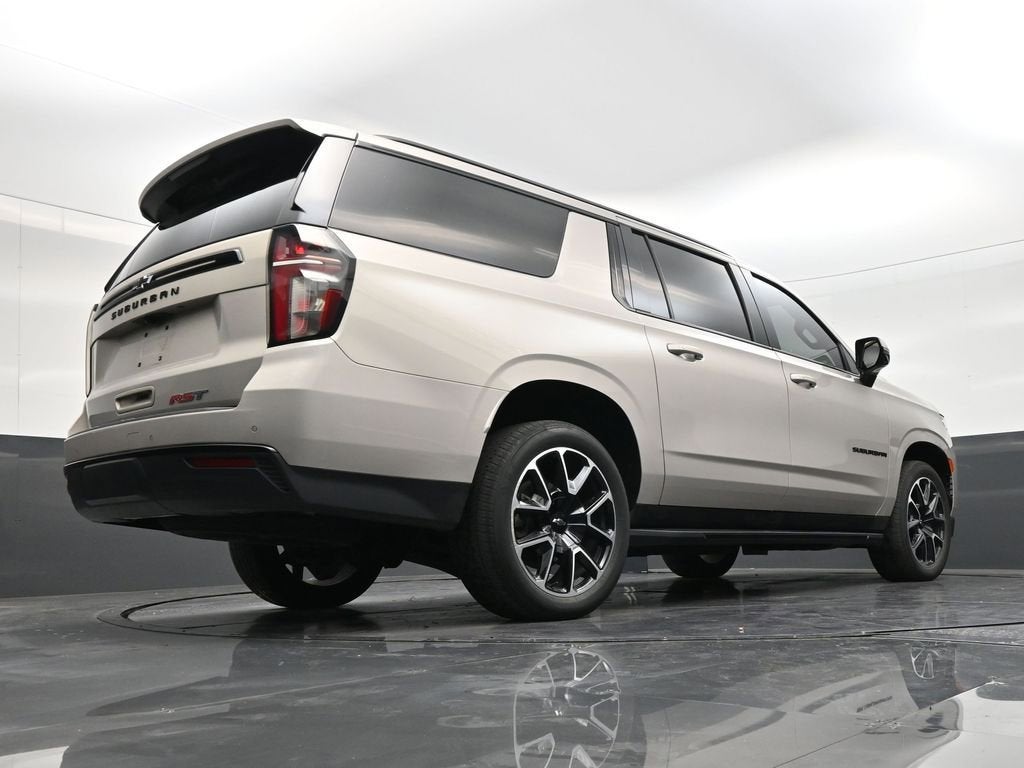 2023 Chevrolet Suburban RST