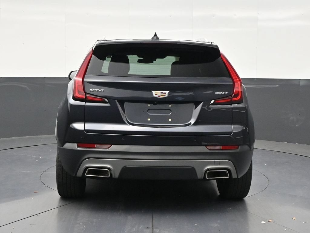 2023 Cadillac XT4 FWD Premium Luxury