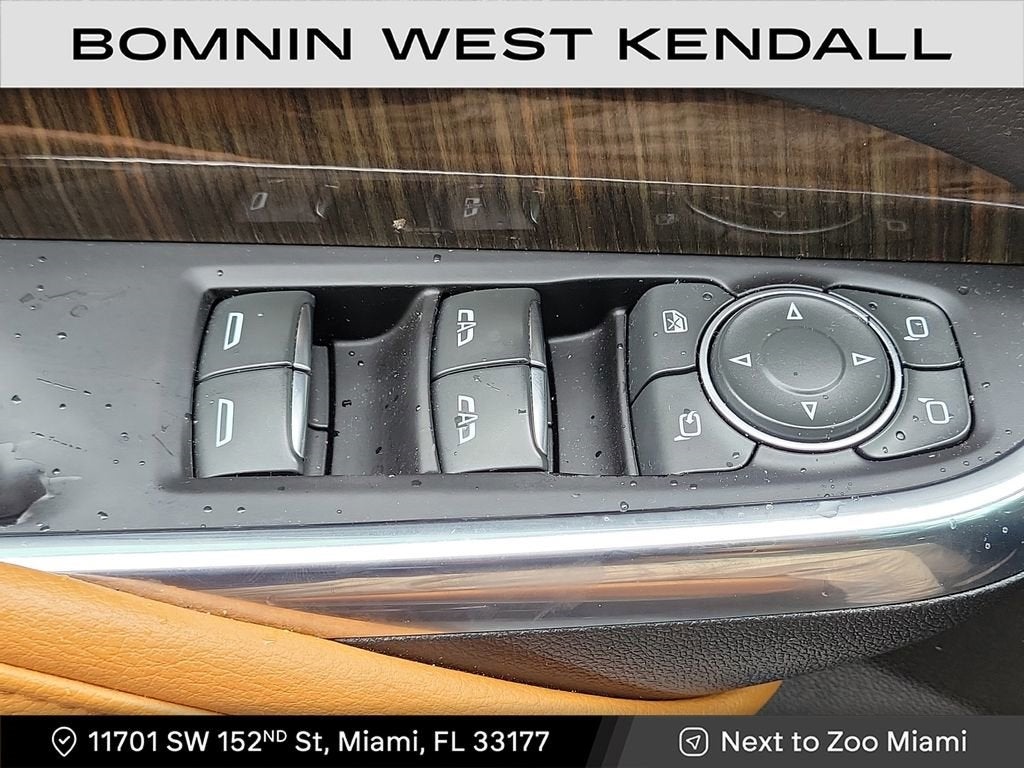 2020 Cadillac XT4 Premium Luxury