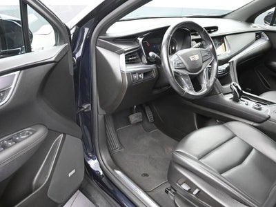 2022 Cadillac XT5 Luxury