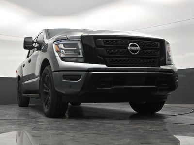 2023 Nissan TITAN Crew Cab SV 4x4