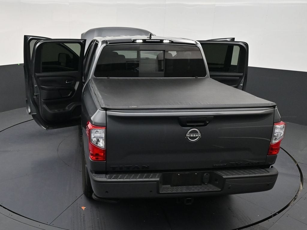 2023 Nissan TITAN Crew Cab SV 4x4