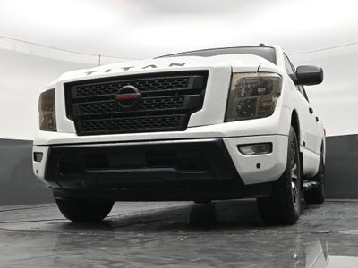 2021 Nissan TITAN Crew Cab SV 4x2