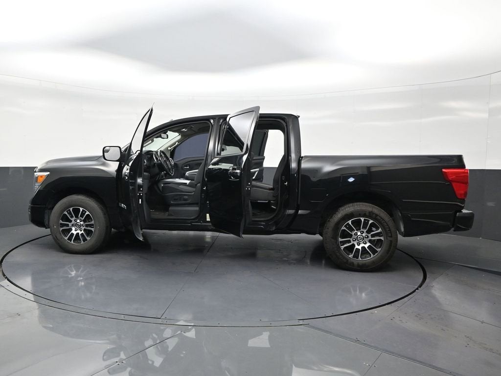 2020 Nissan Titan SV