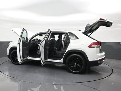 2025 Volkswagen Atlas Cross Sport 2.0T SE w/Technology