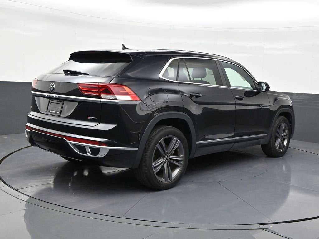 2022 Volkswagen Atlas Cross Sport 2.0T SEL R-Line