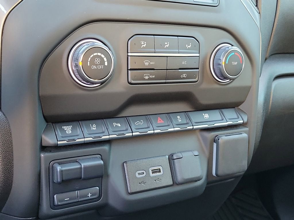 2025 Chevrolet Silverado 2500 HD Custom