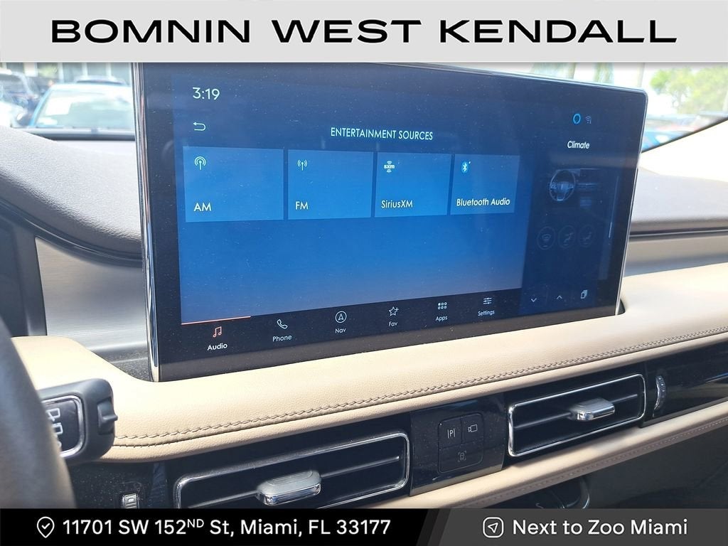 2023 Lincoln Nautilus Standard