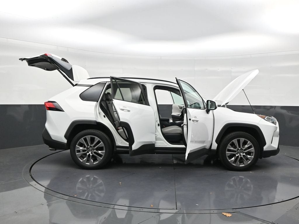 2019 Toyota RAV4 XLE Premium