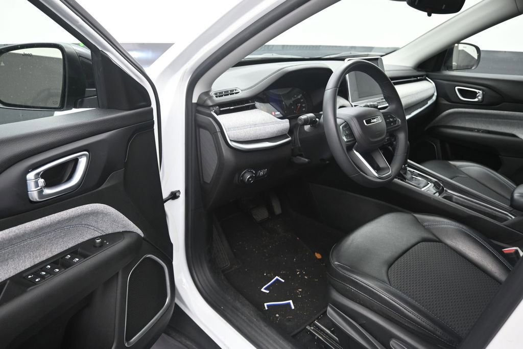 2022 Jeep Compass Latitude FWD