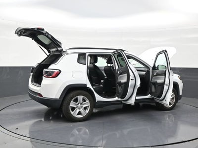 2022 Jeep Compass Latitude FWD