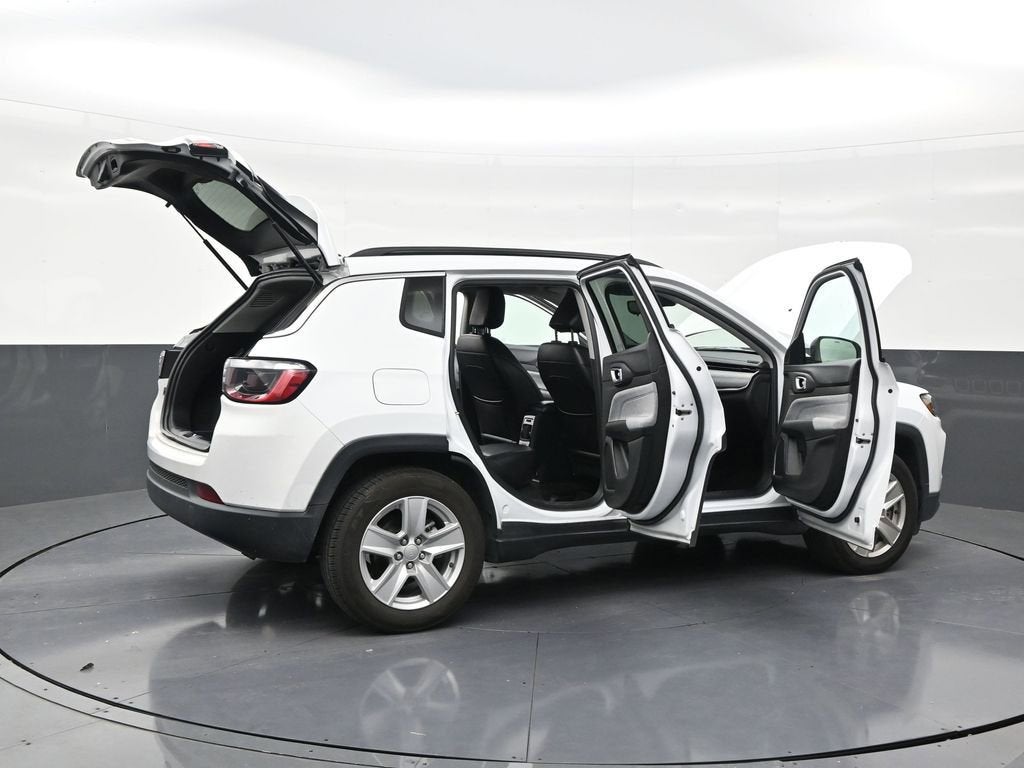 2022 Jeep Compass Latitude FWD