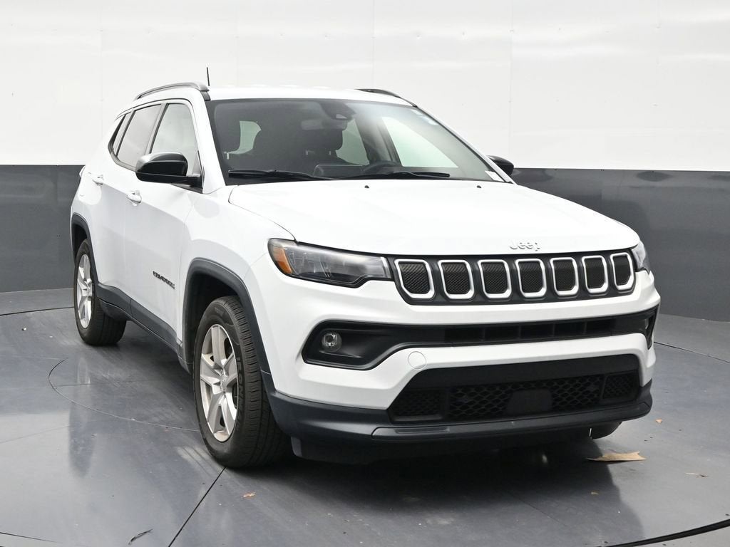 2022 Jeep Compass Latitude FWD