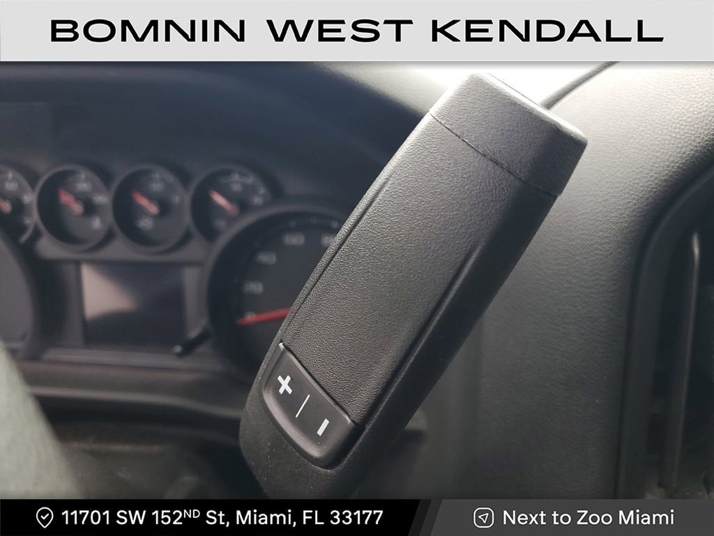 2025 Chevrolet Silverado 1500 Custom