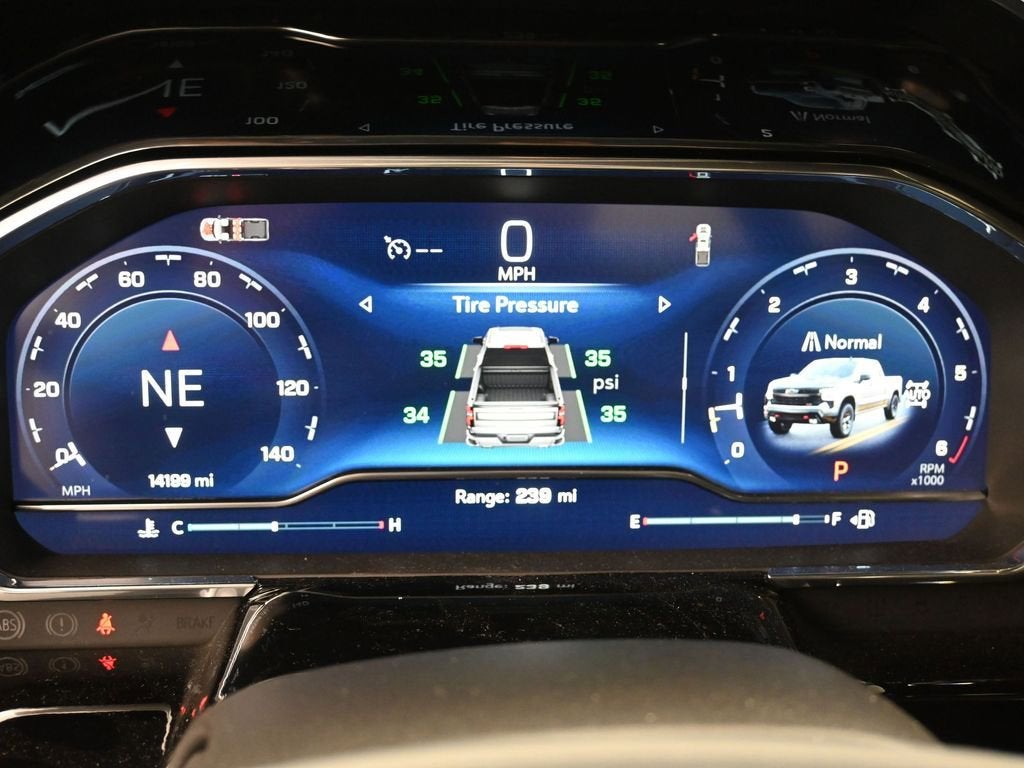 2025 Chevrolet Silverado 1500 LT Trail Boss