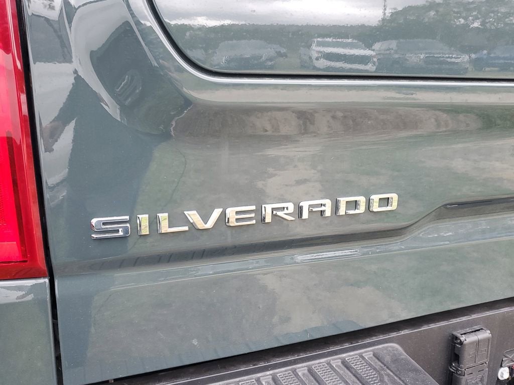 2025 Chevrolet Silverado 1500 ZR2