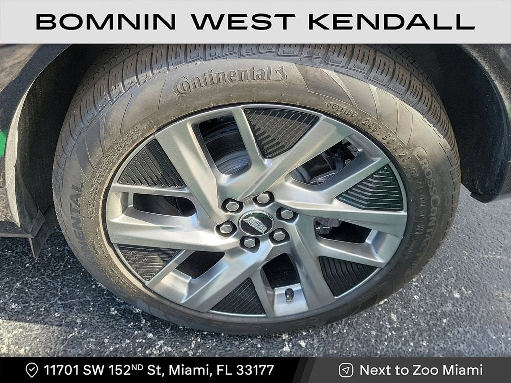 2025 Cadillac OPTIQ Luxury 1