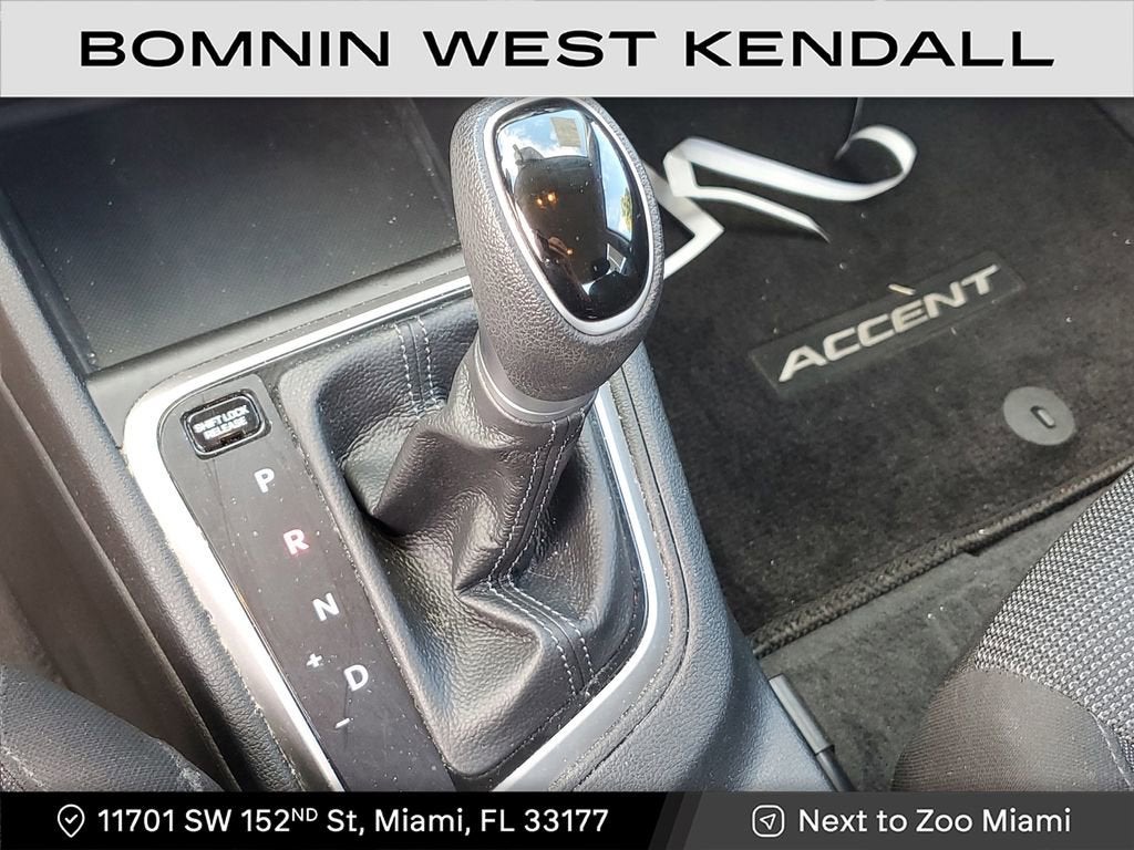 2022 Hyundai Accent SE