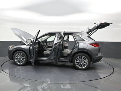 2023 INFINITI QX50 LUXE AWD