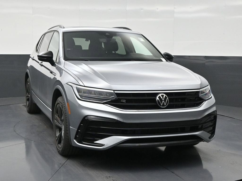 2023 Volkswagen Tiguan 2.0T SE R-Line Black
