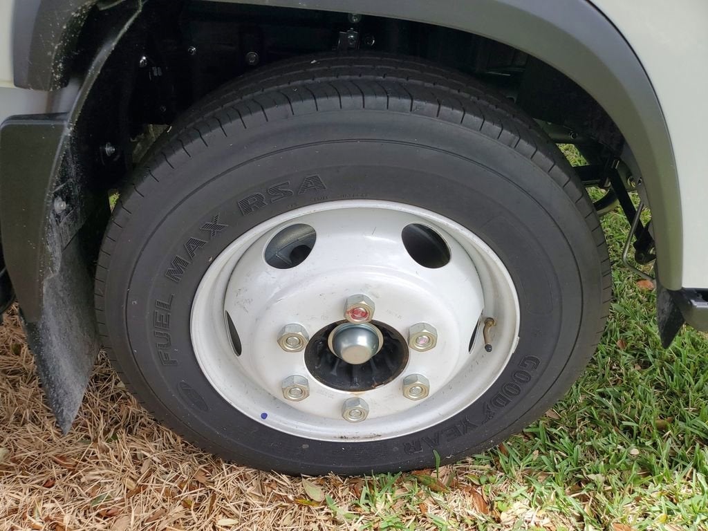 2025 Chevrolet Low Cab Forward 4500 HG Base