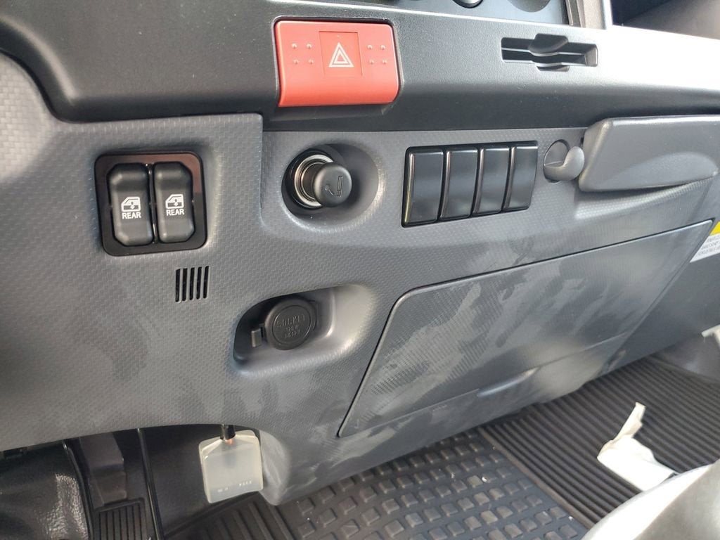 2025 Chevrolet Low Cab Forward 4500 HG Base