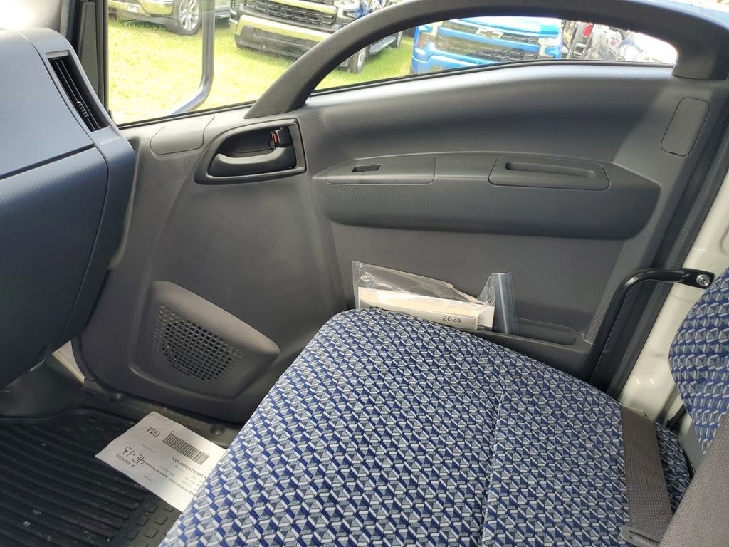 2025 Chevrolet Low Cab Forward 4500 HG Base