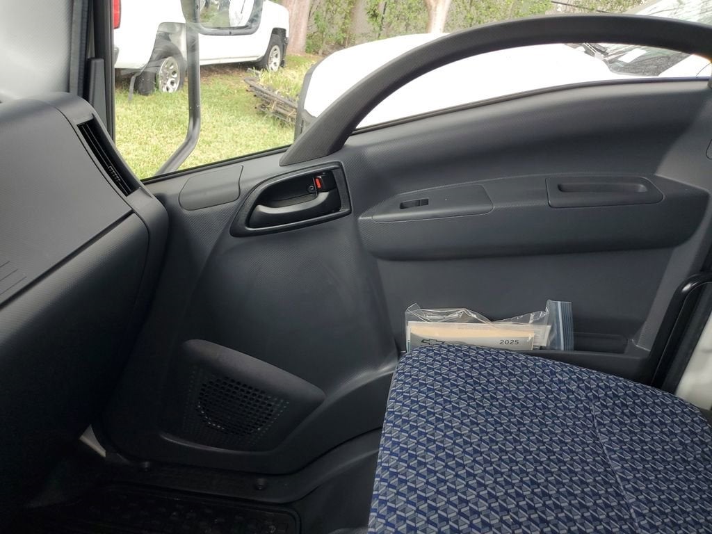 2025 Chevrolet Low Cab Forward 4500 Base