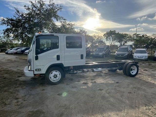 2024 Chevrolet Low Cab Forward 5500 HG 1WT