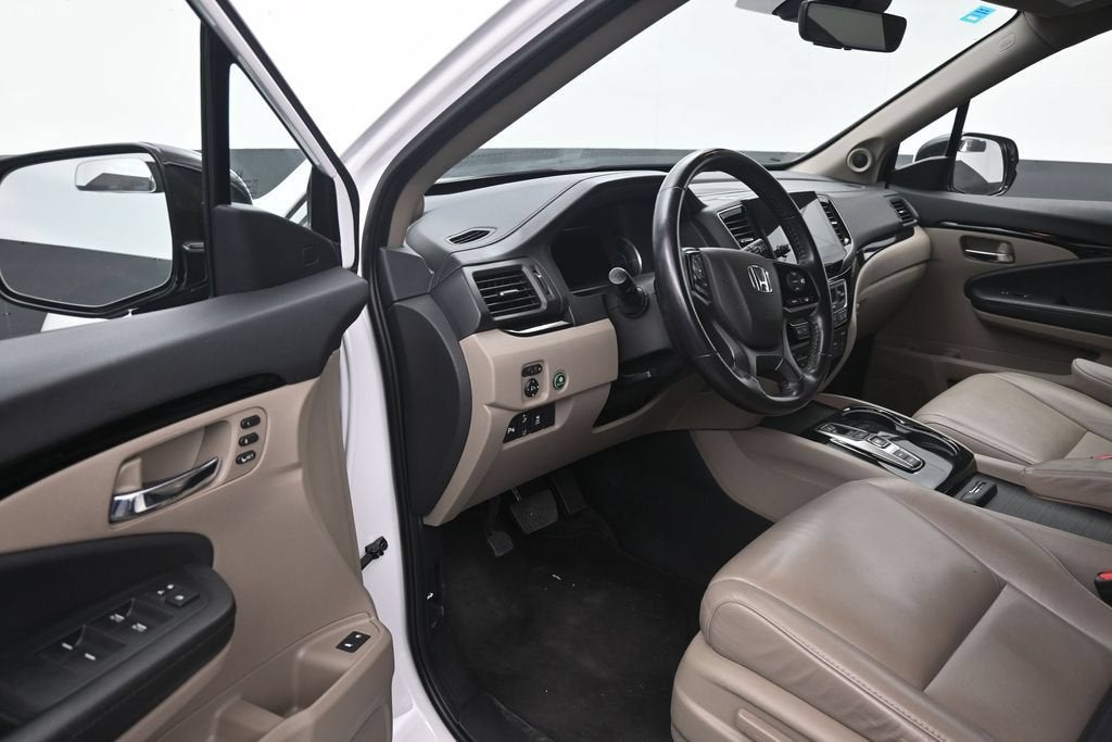 2022 Honda Pilot 2WD Touring 7 Passenger