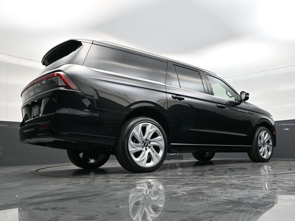 2025 Lincoln Navigator L Black Label