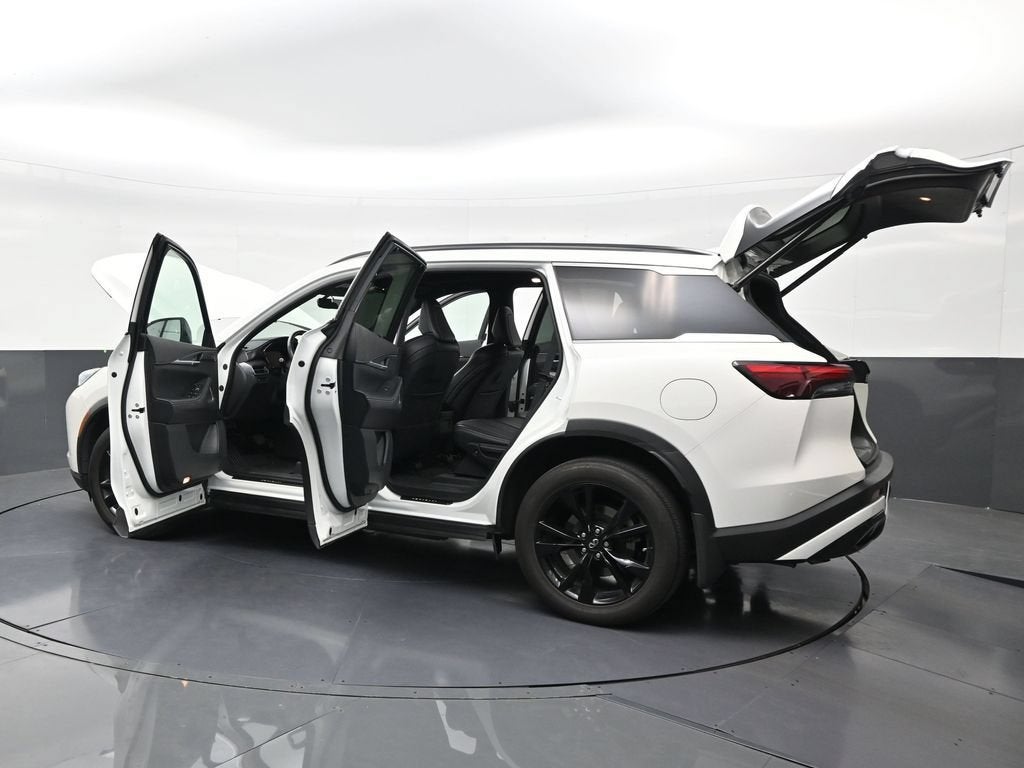 2025 INFINITI QX60 LUXE