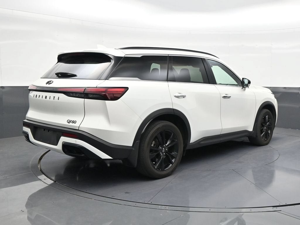 2025 INFINITI QX60 LUXE