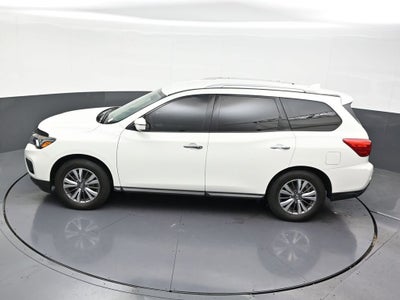 2020 Nissan Pathfinder SV