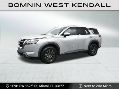 2022 Nissan Pathfinder S
