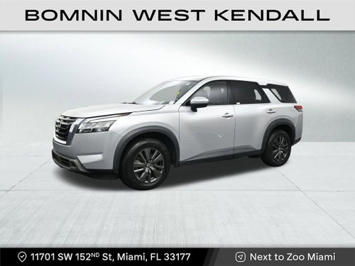 2022 Nissan Pathfinder S