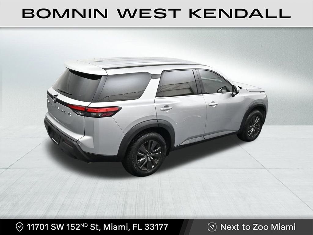 2022 Nissan Pathfinder S