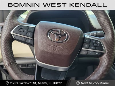 2023 Toyota Sienna Platinum