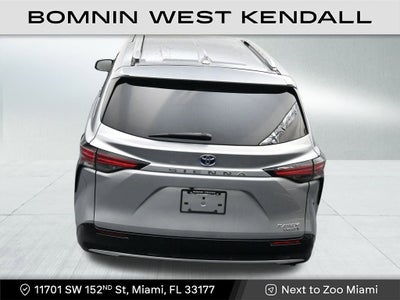 2023 Toyota Sienna Platinum