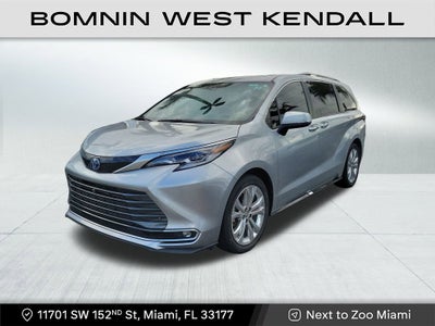 2023 Toyota Sienna Platinum