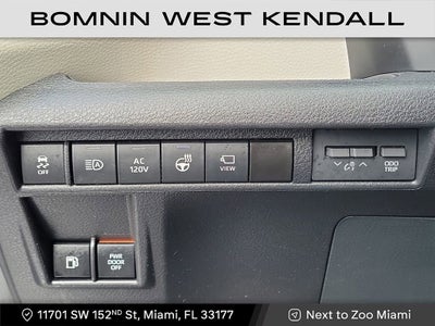 2023 Toyota Sienna Platinum