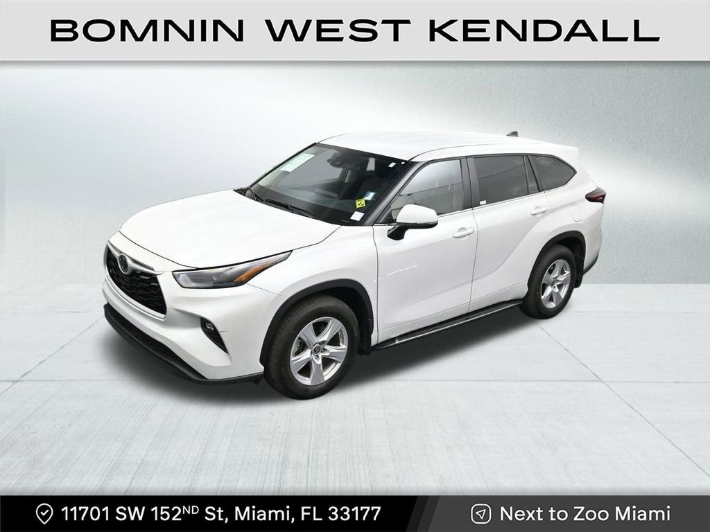 2025 Toyota Highlander LE