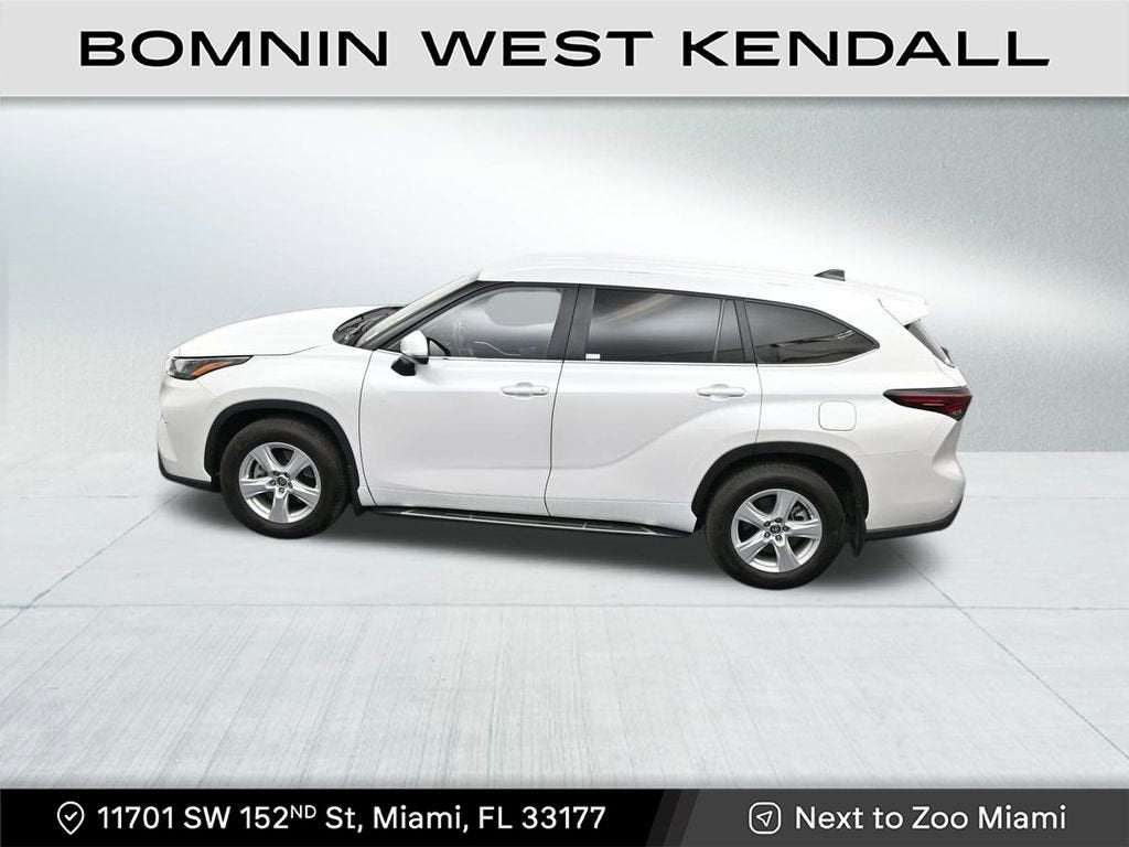 2025 Toyota Highlander LE