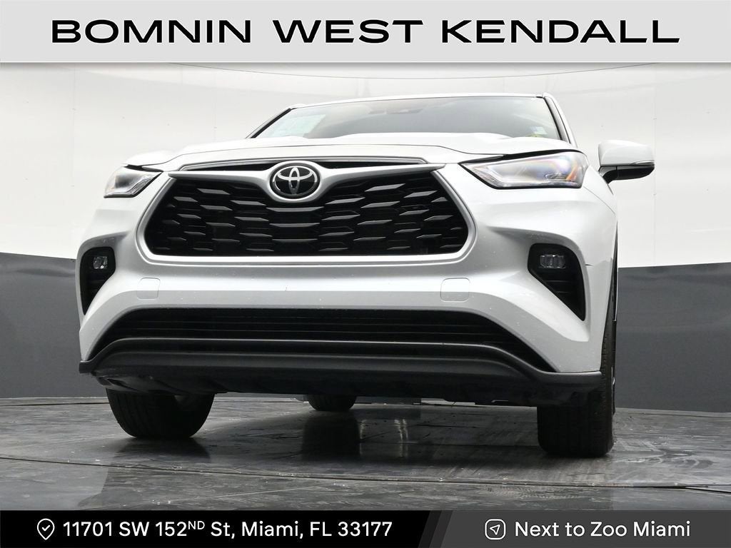 2025 Toyota Highlander LE