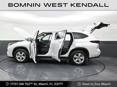 2025 Toyota Highlander LE