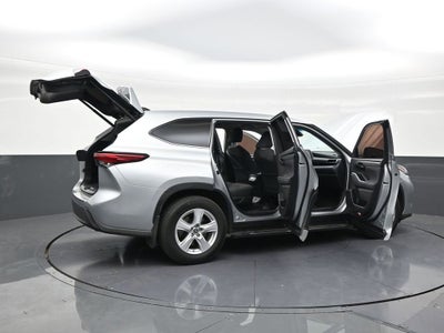 2022 Toyota Highlander LE